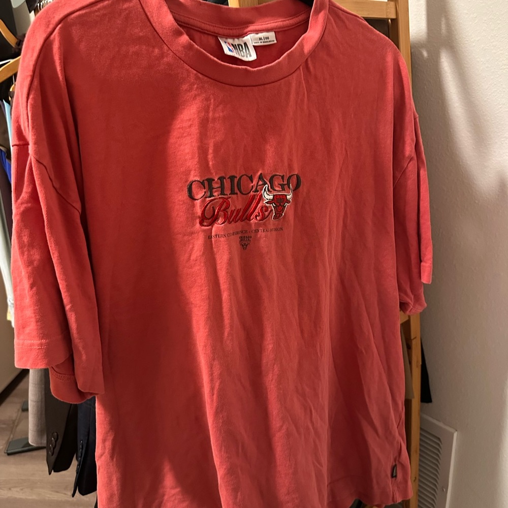 Vintage NBA Chicago Bulls Red Short Sleeve Tee